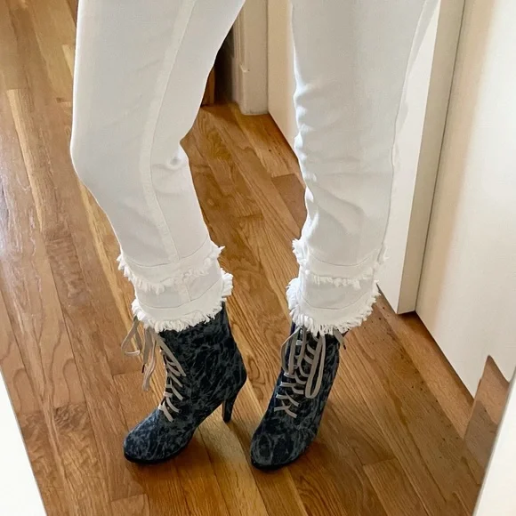 Vero Cuoio Denim Boots - Picture 9 of 16